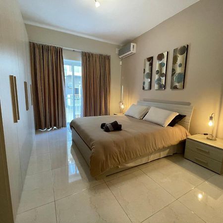 Verdi Apartment - Spacious Modern Apartment, Close To Valletta Santa Vennera Экстерьер фото